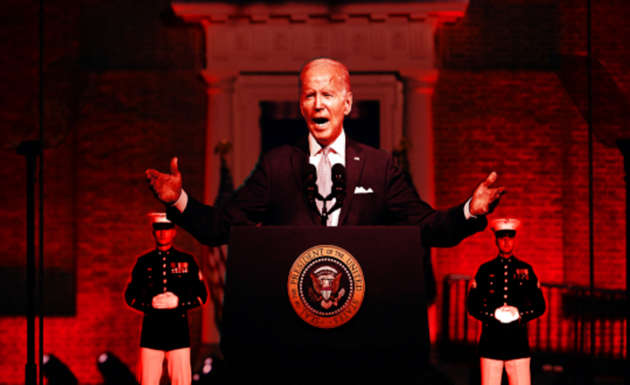 Biden erklärt den Amerikanern den Krieg