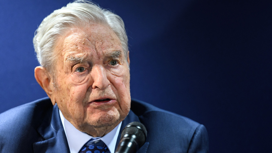 George Soros leitet 80 Millionen Dollar an Gruppen weiter, die eine Zensur von Big Tech fordern