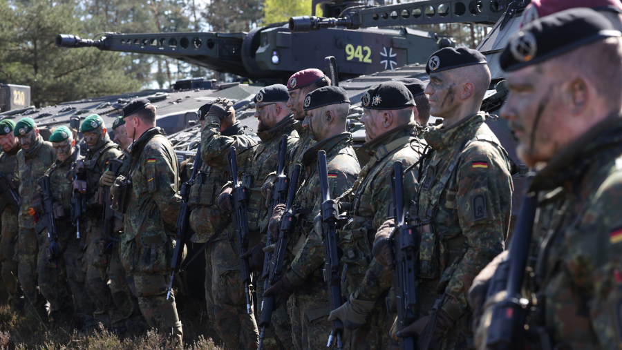 Der deutsche Militarismus lebt nach dem Zweiten Weltkrieg wieder auf